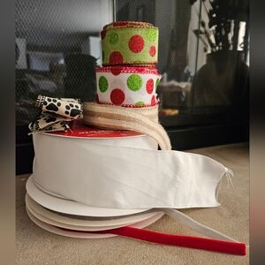 Ribbon Bundle Christmas Velvet Paw Print